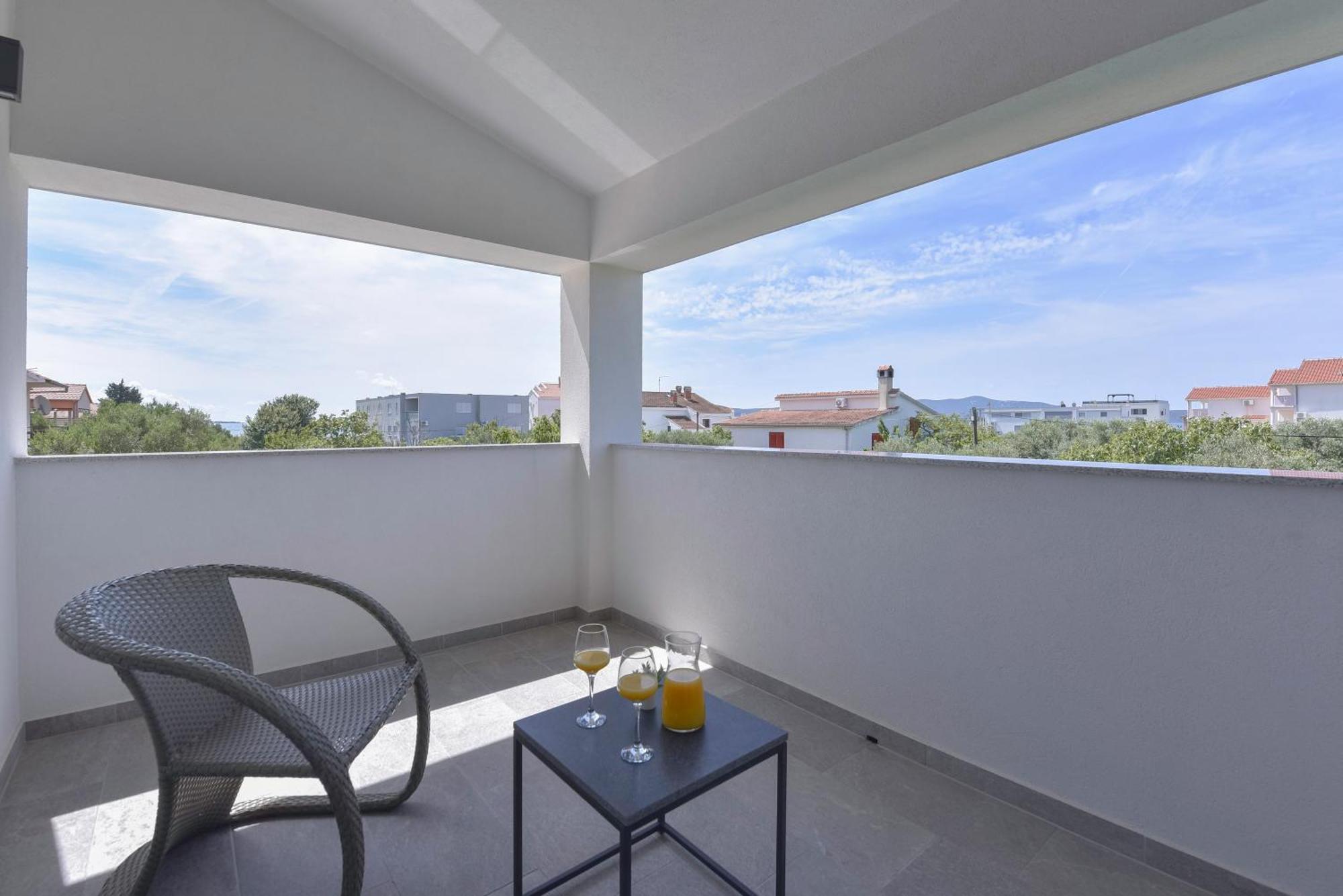 Apartments Noa Sukošan Rum bild